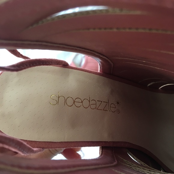 Shoe Dazzle | Laced up open toe sandals - Picture 4 of 6